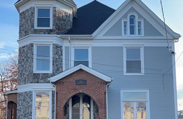 The Victorian Oasis-The amenities of a modern home, the character of a Victorian