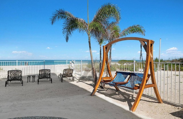 The Wave by Beach Boutique Rentals