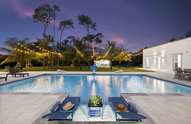 The White House Miami – Sunny Family Stay