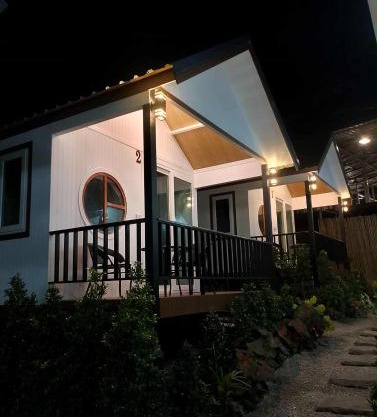 The white resort & restaurant koh yao yai