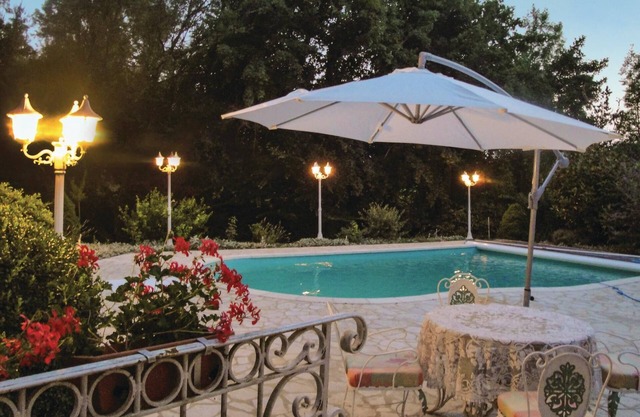 This charming vacation property with private pool enjoys a rural idyll in the Dordogne.