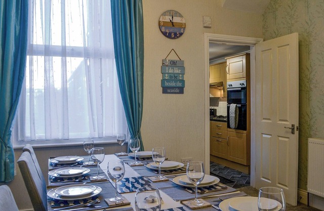 This holiday home has two reception rooms and is perfect for large families.