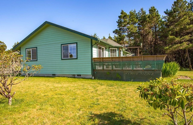 This home is your perfect Washington Coast getaway