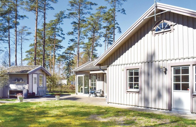 This spacious vacation home is located only 600 m from the sea.