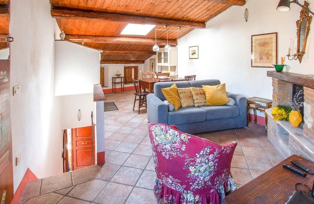 This vacation apartment is located in the center of the medieval town of Sorano.