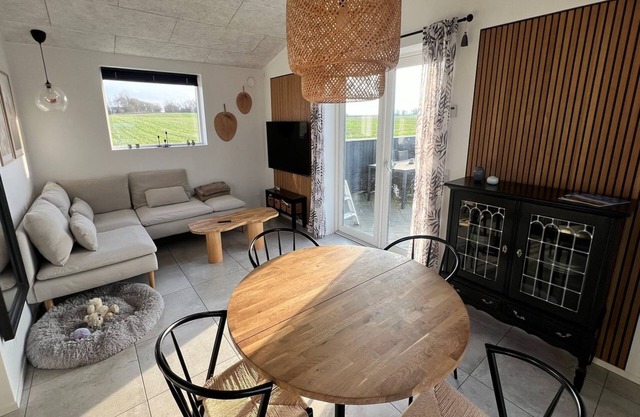 "Thora" - 1.5km from the sea by Interhome