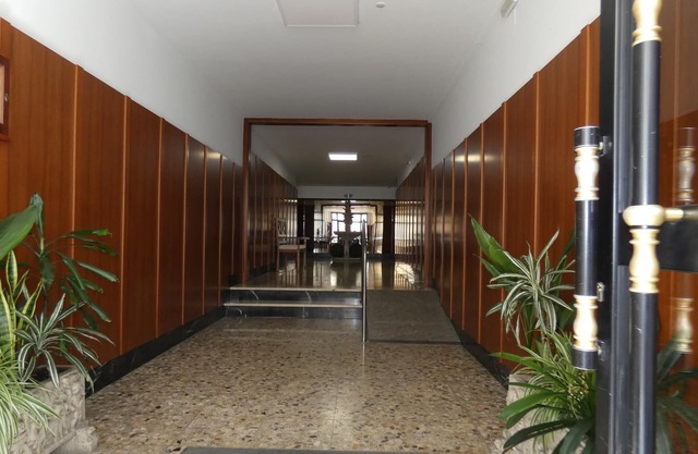 THREE BEDROOM APARTMENT IN THE CENTER OF FERROL