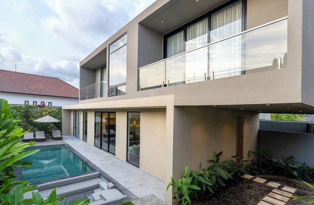 Three-bedroom Private pool Villa Trident - 2 in Batu Bolong