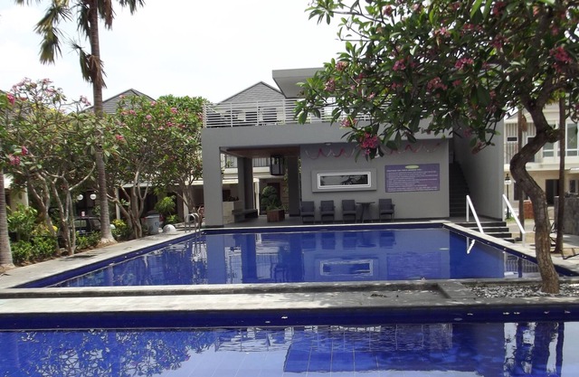 Three Bedrooms House With a Pool
