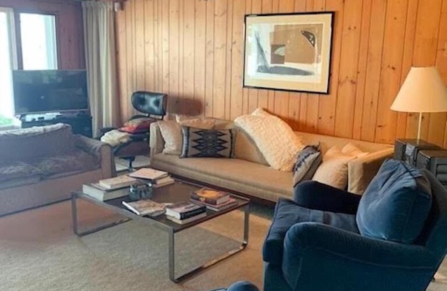 Thunder Bay Lakefront Cottage