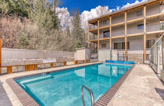 Thunderhead Condo With Heated Pool & Mountain View