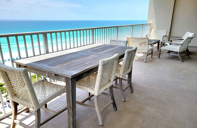 Tides 901 ~ Amazing gulf views from your huge, private balcony!