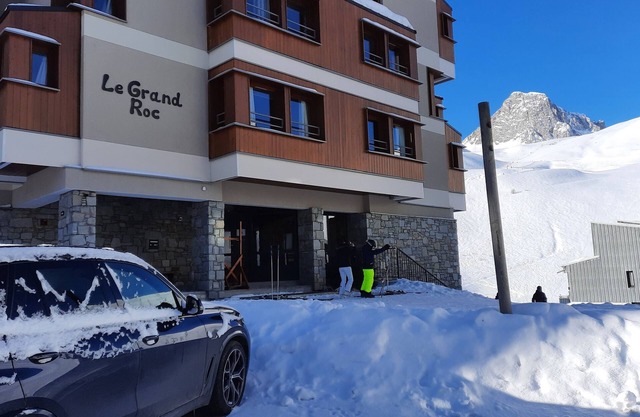 TIGNES Val Claret- Quiet small building- From SUNDAY to SUNDAY