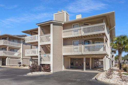 Tilghman Lakes D4 condo
