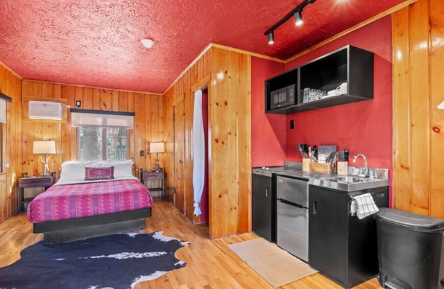 Timber Lodge Cabin #19