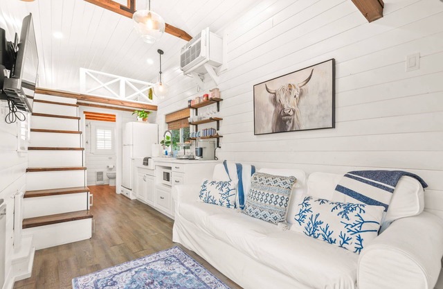 Tiny Home near the beach!