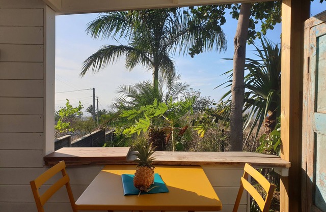 Tiny lodge in the savannah of Cap La Housaye, near Saint Gilles