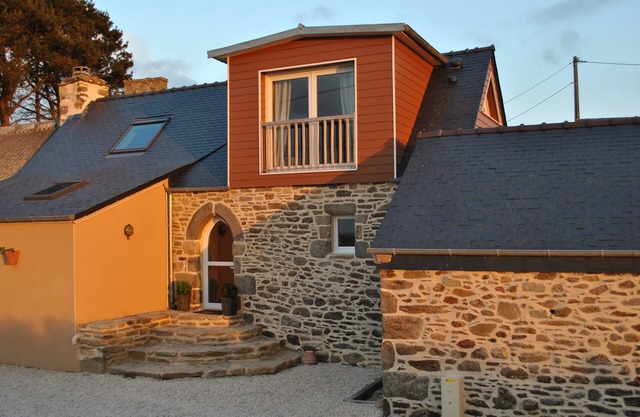 Tip of Finistère Cottage 4 persons, sea view, between Iroise Sea and Abers