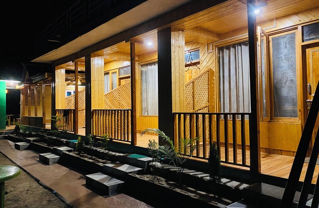 Tirthan Holidays Cottage