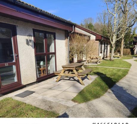 Tolroy manor holiday cottage