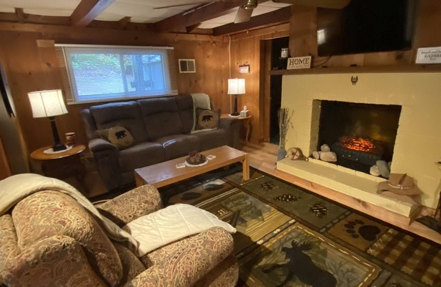 Toma trail cozy cabin salmon are in the Rivers ride trails or just relax