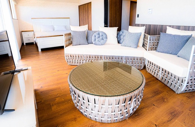 Top floor Ocean view Leisurely in the morning / Nanjo Okinawa