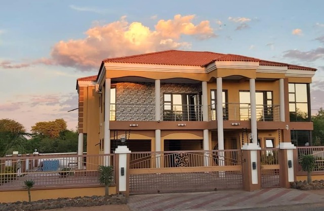 Top Stay Inn