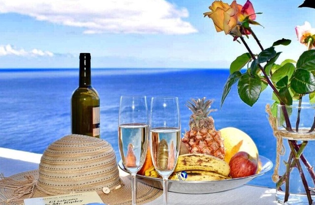 TOP VIEWS, SUN, BEACH, RELAX, WiFi, FREE PARKING