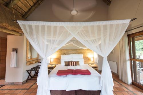 Toro Yaka Bush Lodge