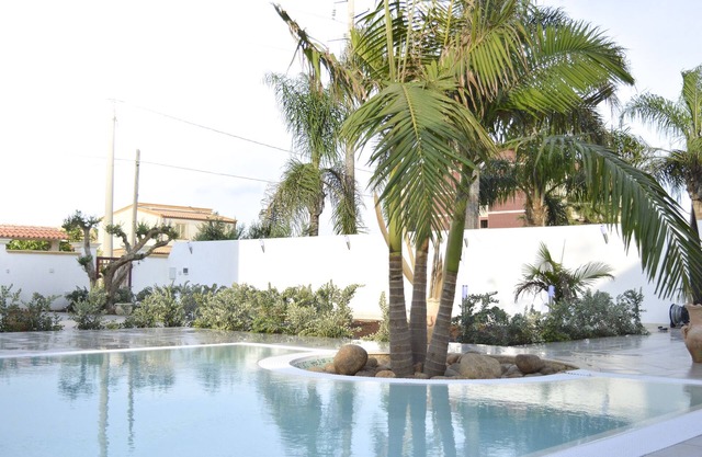 TORTUGA2 APARTMENT WITH SHARED POOL USABLE AT NIGHT