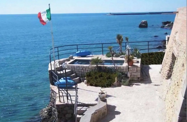 Tour Côtière Avec Accès Privé à la mer