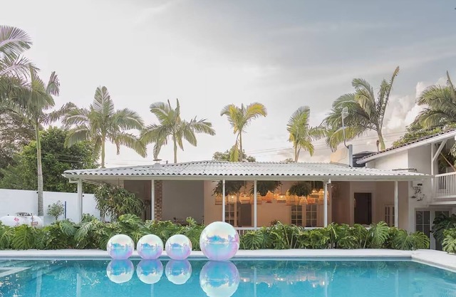 Tourist farm near Armenia, airport, Salento and Coffee Park.