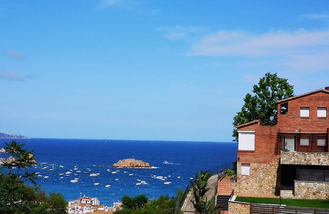 Tower with sea views
