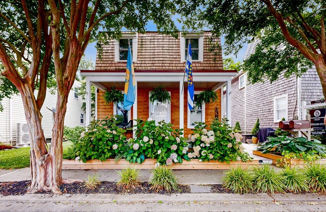 Town of Lewes townhome walking distance to shops & restaurants