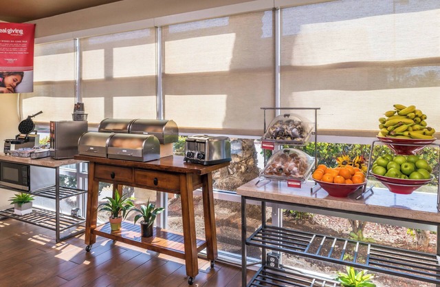 TownePlace Suites By Marriott Anaheim Maingate Near Angel Stadium