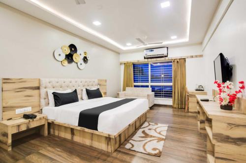 Townhouse Indore Junction