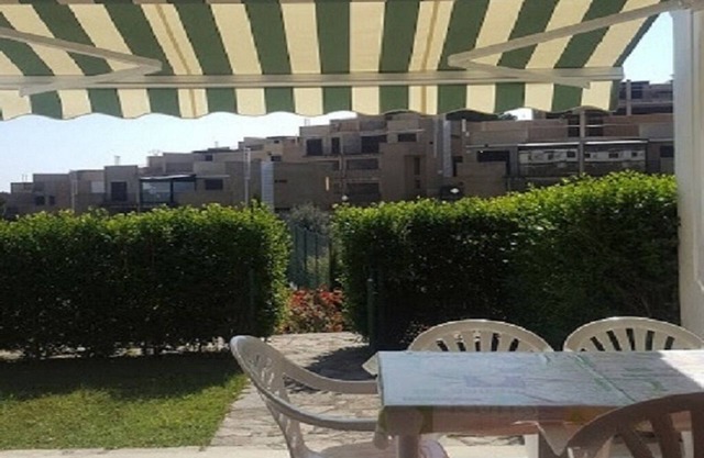 Townhouse urbanization swimming pool tennis court, Pk, 700m Beach and Peñiscola
