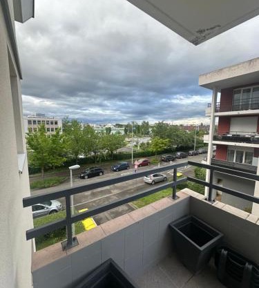 Très beau trois pièces avec vue dégagée