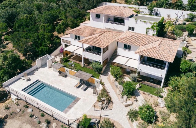 Très belle Résidence vue mer et piscine chauffée - BACCALOCATION