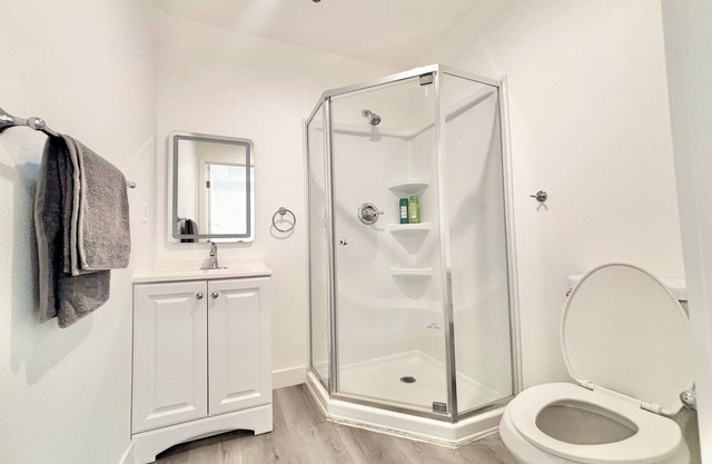 Tranquil 4-bedroom house with AC in charming Los Angeles