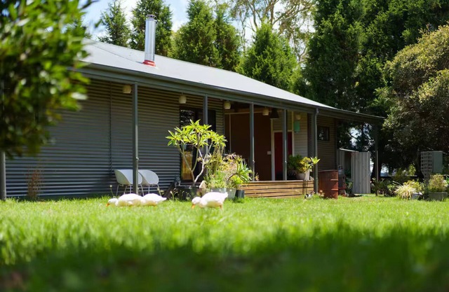 Tranquil Central Coast Farmstay: feed animals + farm tour for couples & families