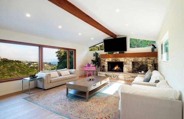 Tranquil Ocean View Retreat in Pacific Palisades