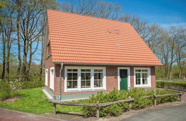 Tranquil Resort Stay w/Sauna