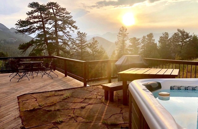 Tranquil Vacation Home at Windcliff