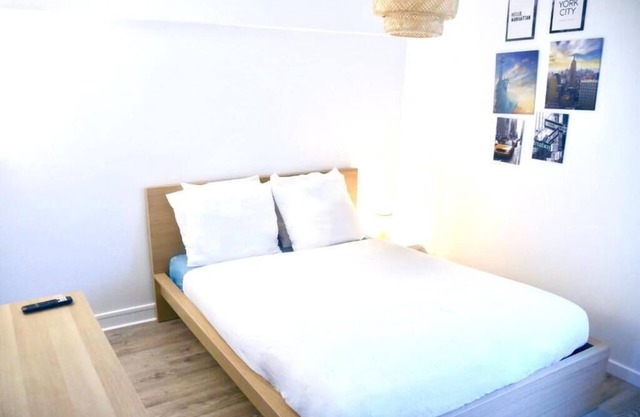 Travel New York Shared Accommodation