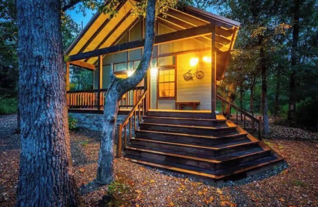 Travelin Lights;Perfect Cabin Experience- Sleeps 4