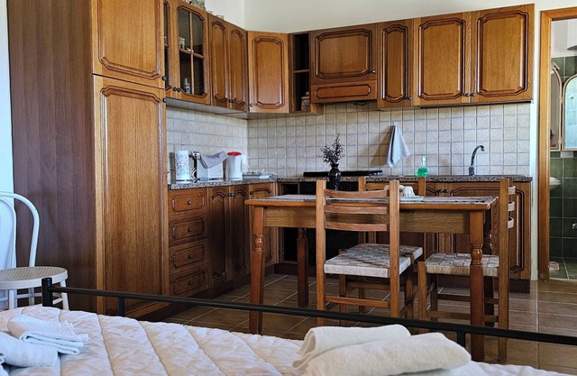 Tre Palmi, minicasa con ampia veranda, giardino, parcheggio e bbq