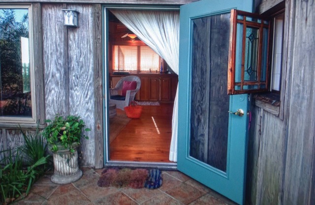 Treehouse (Gypsy Palace)direct oceanfront