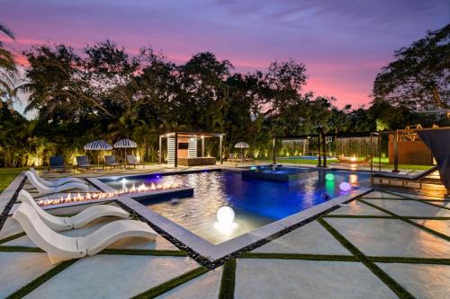 Treehouse Villa BY THE GLAMHOMES