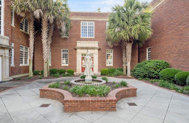 Treetop Loft 2/2 USC Downtown Columbia